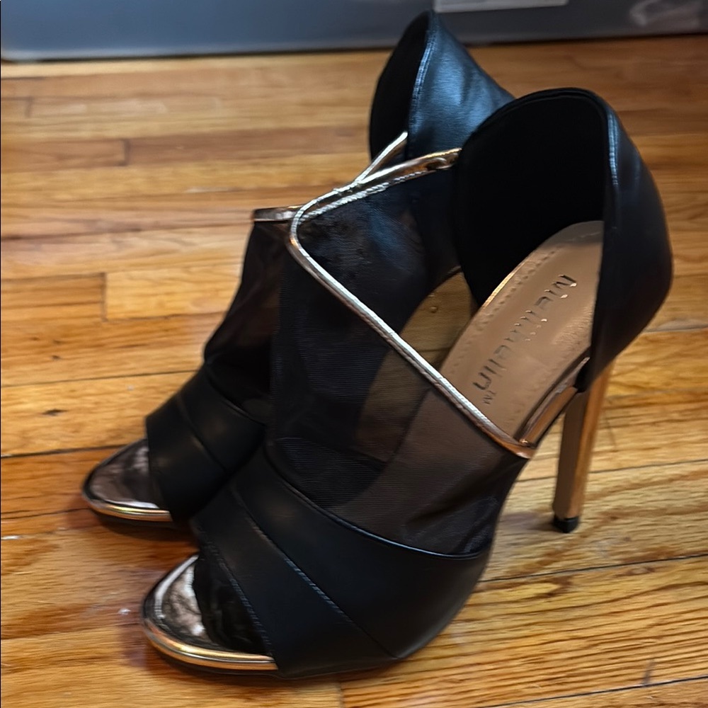 Black and Gold High Heel Sandals with Stiletto